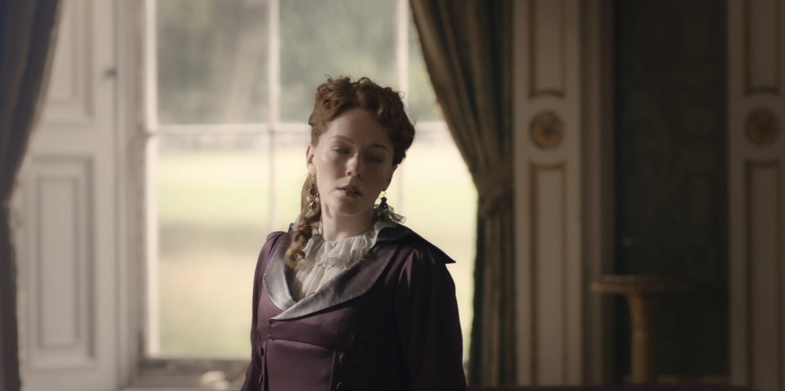 Charlotte Spencer as Esther Denham in the 2022 series "Sanditon."