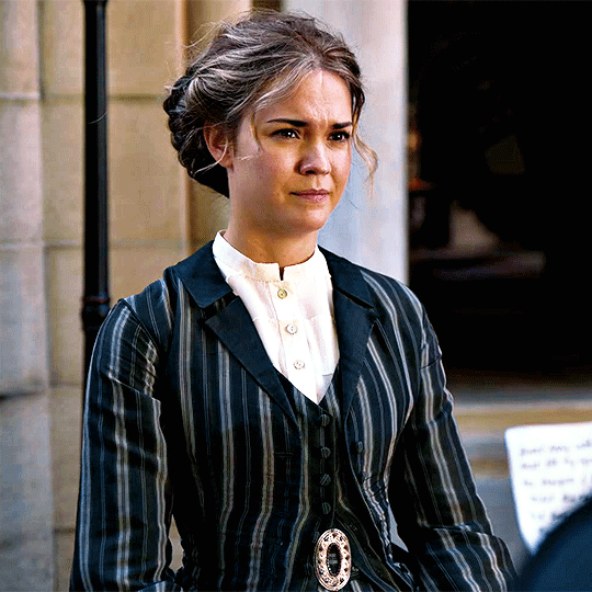 Maia Mitchell as Lady Belle Fox in the episode "The Duel" of the 2023 series "The Artful Dodger."