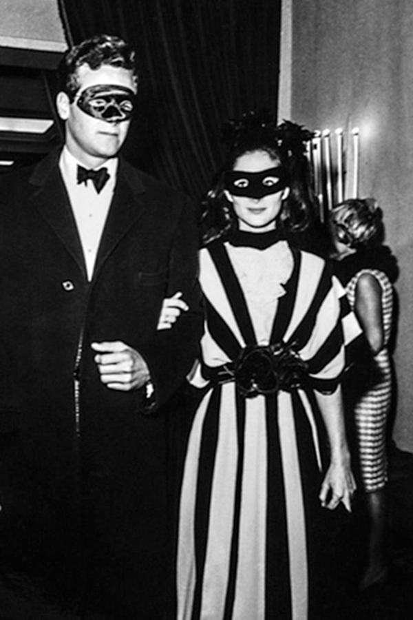 Amanda Carter Burden wearing a black and white striped gown at Truman Capote's 1966 Black and White Ball.